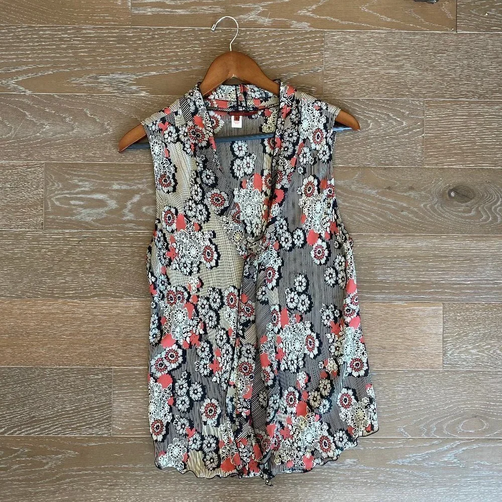 Tape Measure 100% Silk Floral Blouse | L